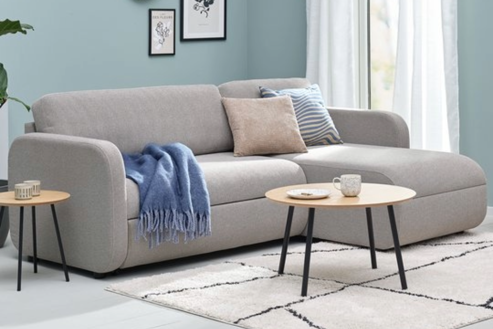 les bouts de canapés et les tables basses