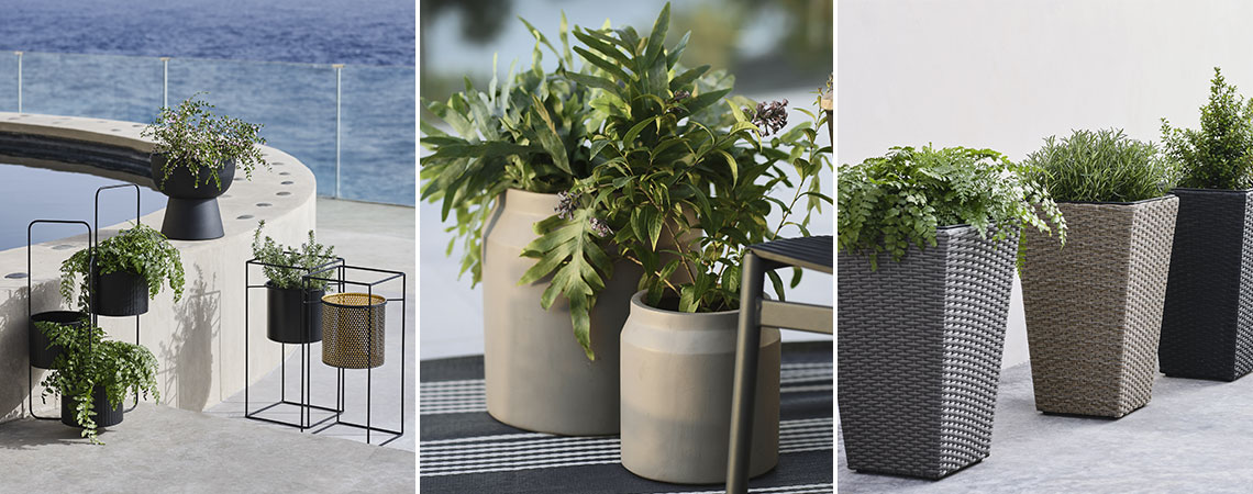 Pots de fleurs en métal et suspendus, jardinières hautes
