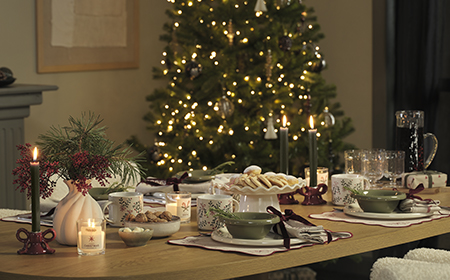 Idées pour une table de fêtes chaleureuse