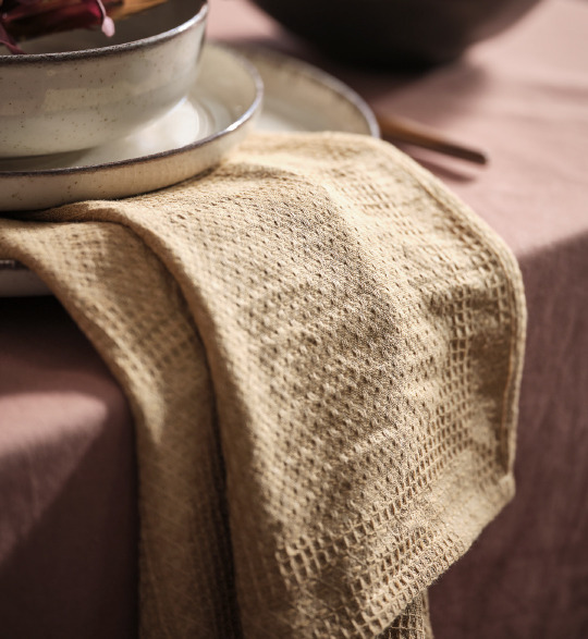 Torchon de cuisine ROME pouvant être utilisé comme serviette en tissu Torchon de cuisine jaune apportant de la couleur à la décoration de table