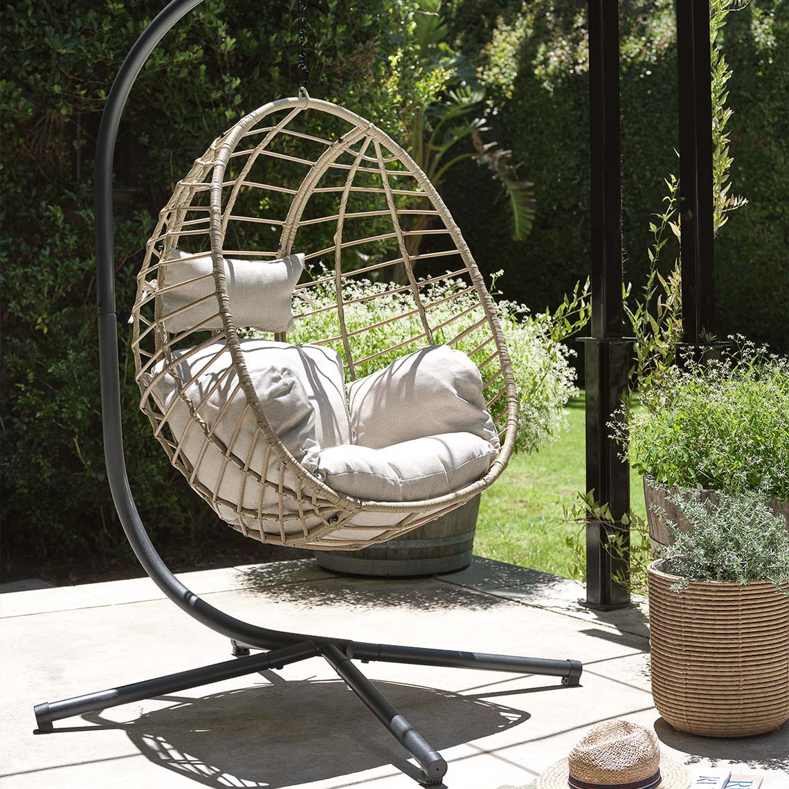 Chaise suspendue sans entretien pour le jardin, la terrasse ou le grand balcon