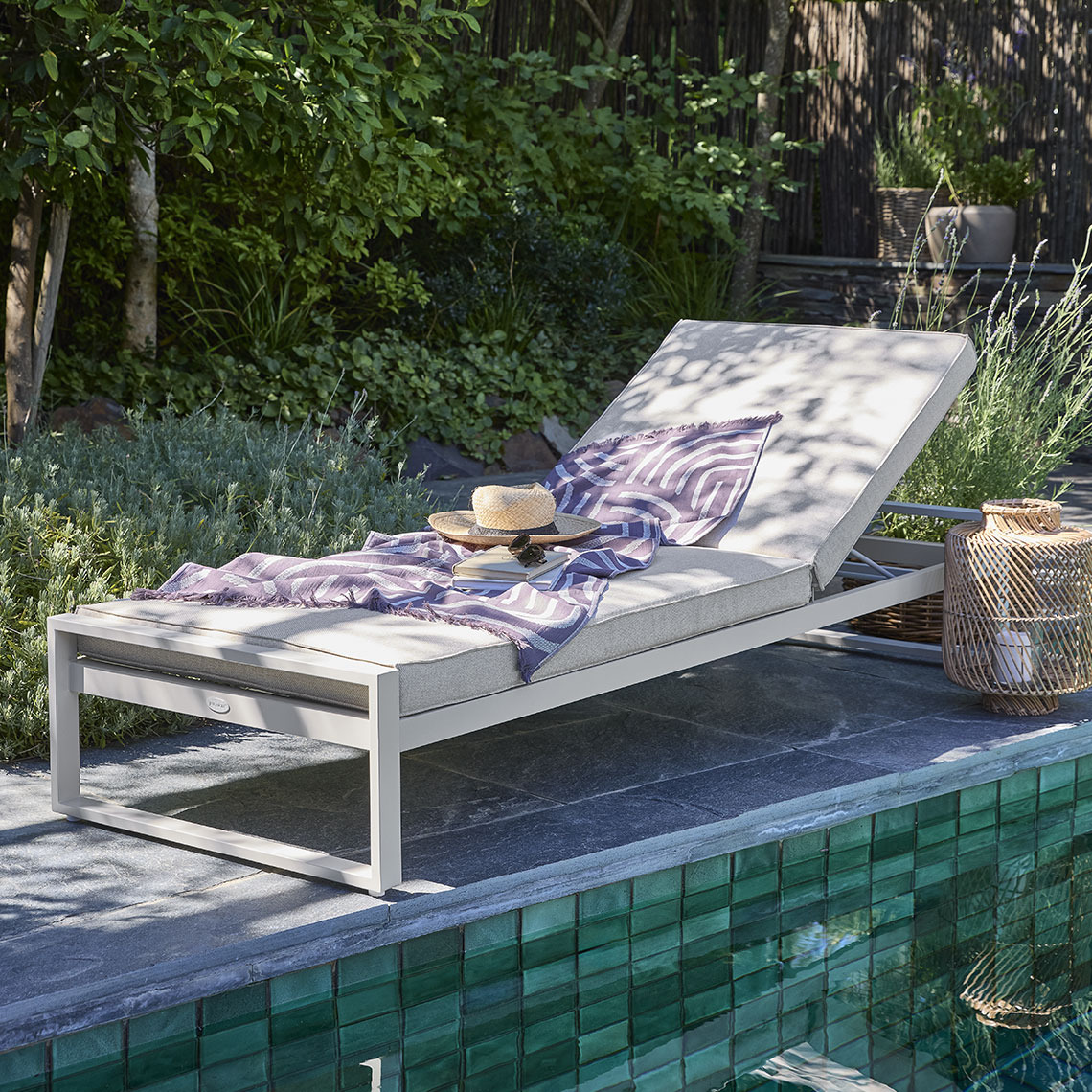 Bain de soleil en matériau à séchage rapide