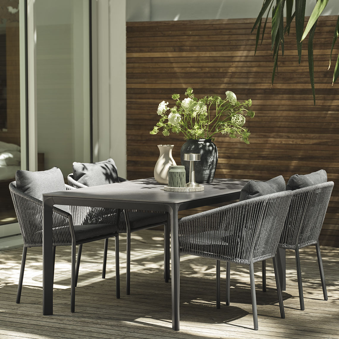 Table de jardin KUMLA et chaises de jardin GILJA table de jardin et chaises d'extérieur